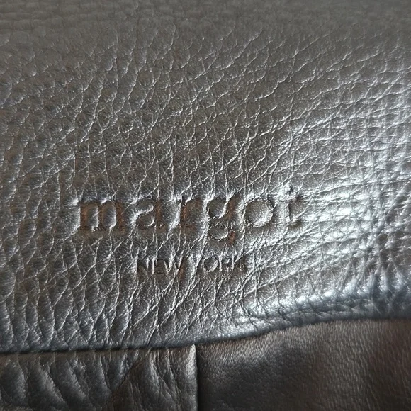Margot New York Adelle Foldover Bag - Picture 10 of 10